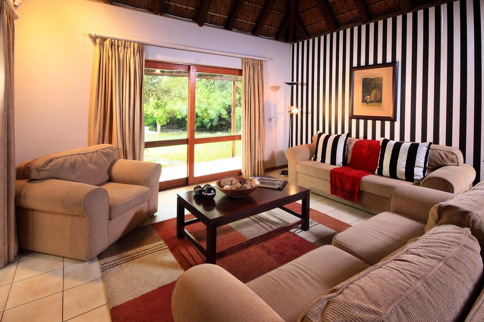 Thatchwood Country Lodge St. Francis Bay Exterior photo