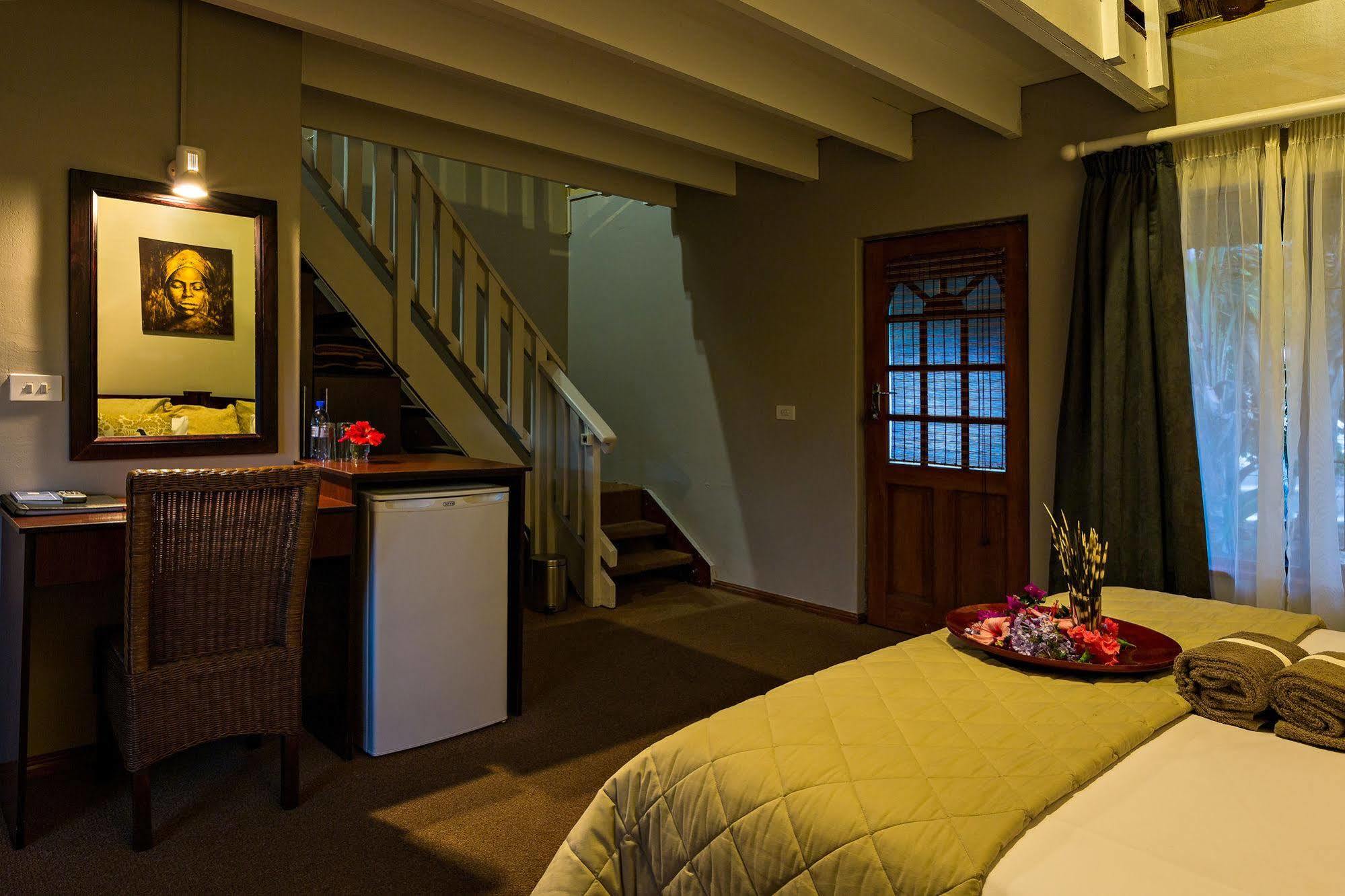 Thatchwood Country Lodge St. Francis Bay Exterior photo