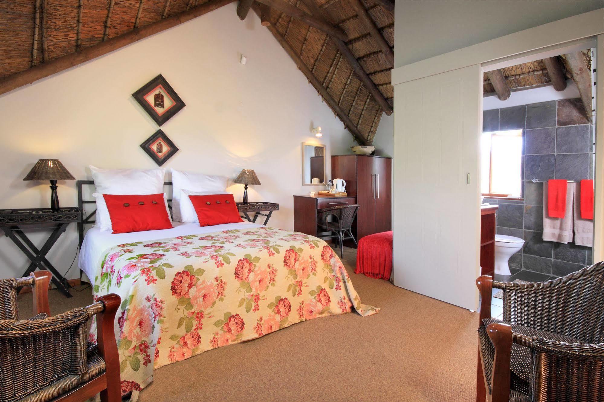 Thatchwood Country Lodge St. Francis Bay Exterior photo